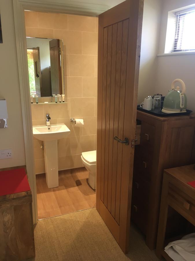 ブラッドフォード・オン・エイヴォン ウィドブルック バーンズ Bed & Breakfast エクステリア 写真