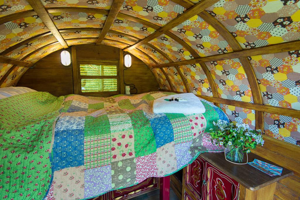 ブラッドフォード・オン・エイヴォン ウィドブルック バーンズ Bed & Breakfast エクステリア 写真