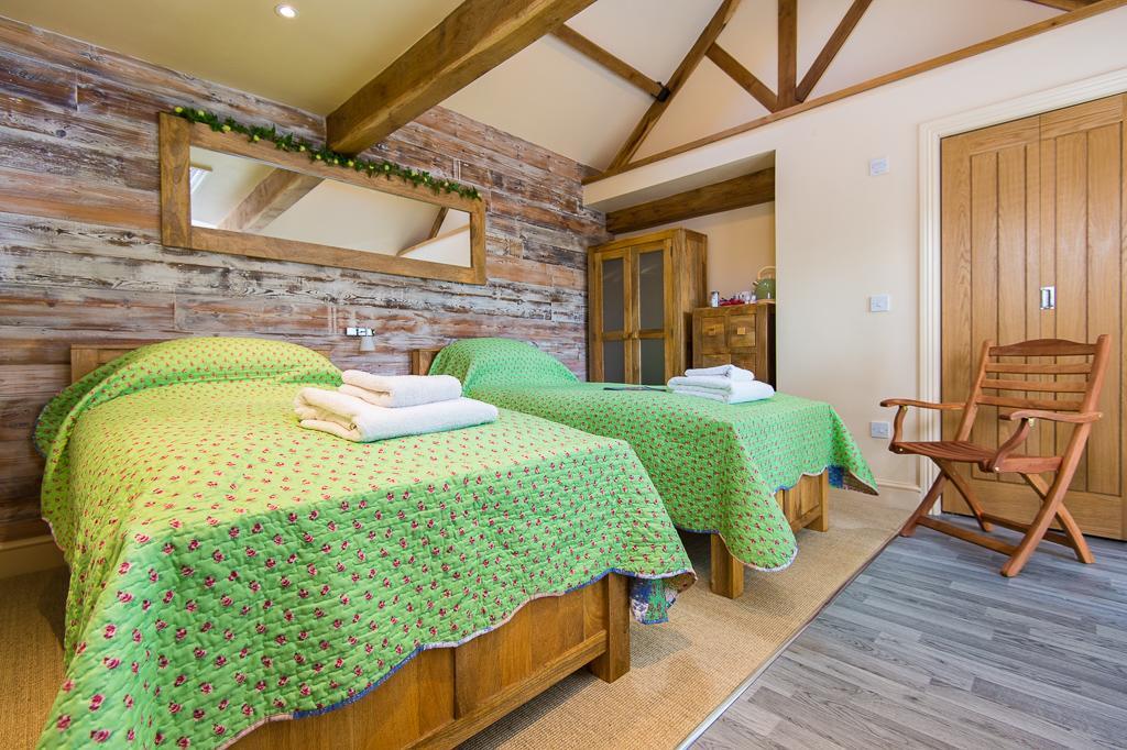 ブラッドフォード・オン・エイヴォン ウィドブルック バーンズ Bed & Breakfast エクステリア 写真