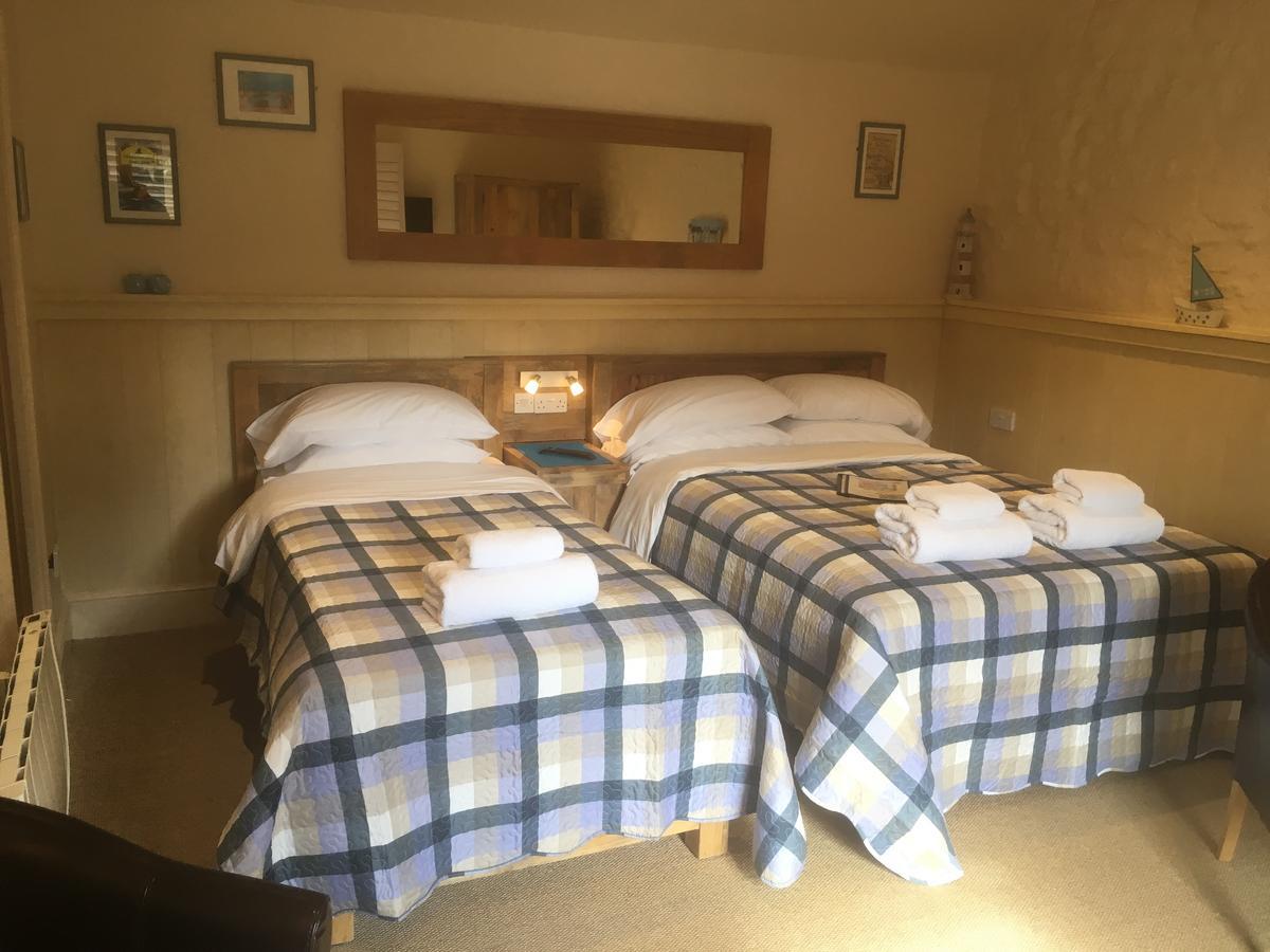 ブラッドフォード・オン・エイヴォン ウィドブルック バーンズ Bed & Breakfast エクステリア 写真